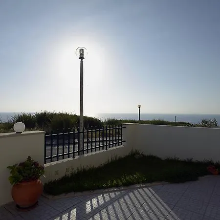 Flh Oeste Summer House With Terrace * Lourinhã
